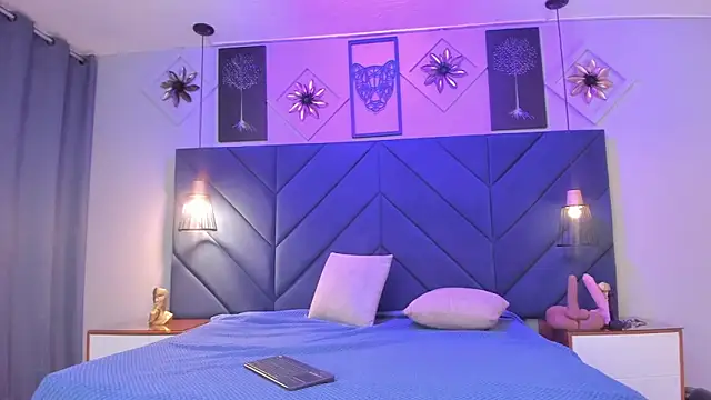 samyriverss online show from October 17, 11:23 am