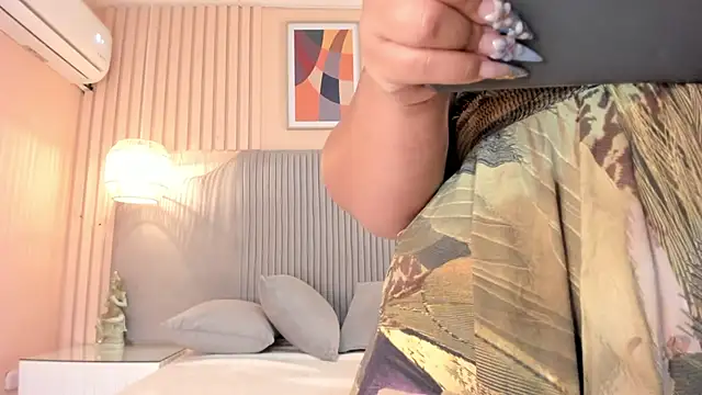 samyriverss online show from November 26, 10:59 am