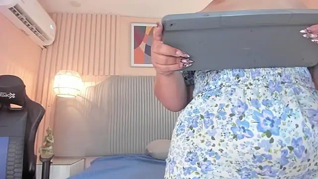 samyriverss online show from December 21, 12:40 pm