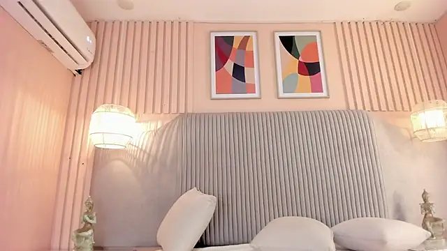 samyriverss online show from November 8, 9:46 am