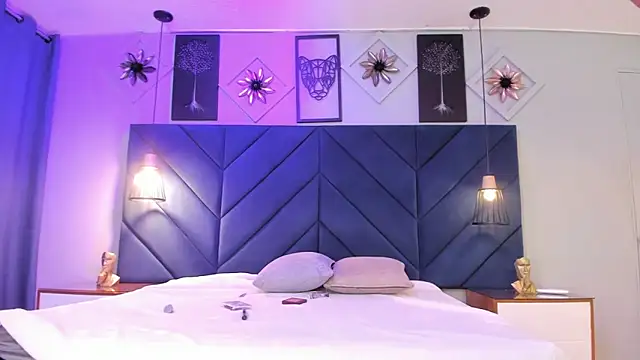 samyriverss online show from October 19, 11:13 am