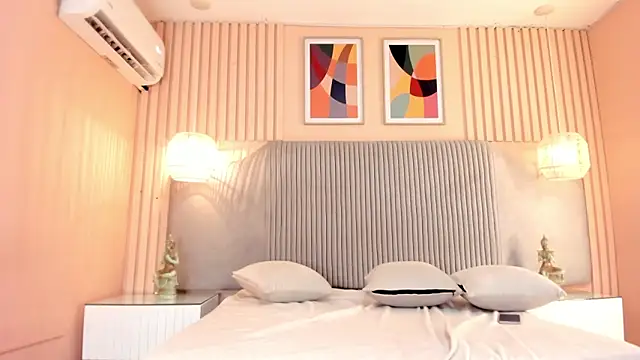 samyriverss online show from November 5, 10:29 am