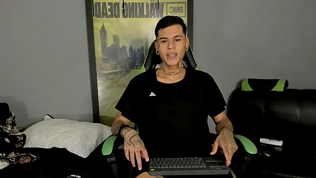 jamesinked  online show from March 12, 8:09 pm