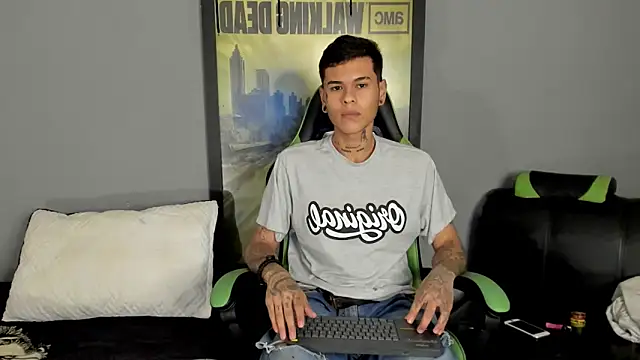 jamesinked  online show from March 21, 7:24 pm