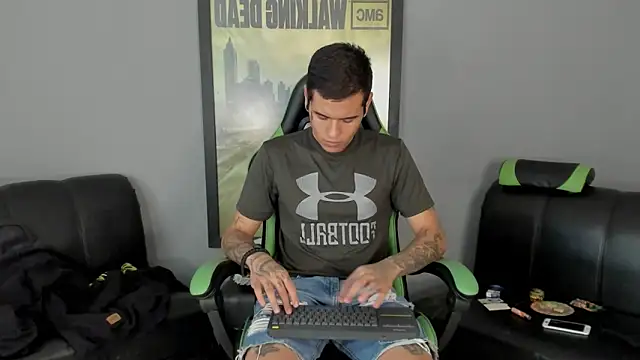 jamesinked  online show from February 12, 6:51 pm