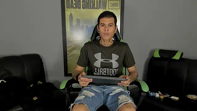 jamesinked  online show from February 12, 10:26 pm