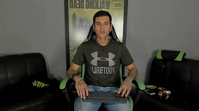 jamesinked  online show from February 10, 10:40 pm