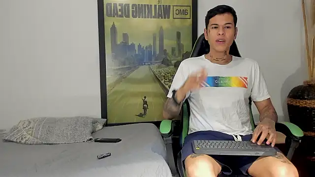 jamesinked  online show from January 14, 4:21 pm