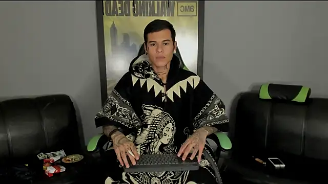 jamesinked  online show from February 26, 8:15 pm