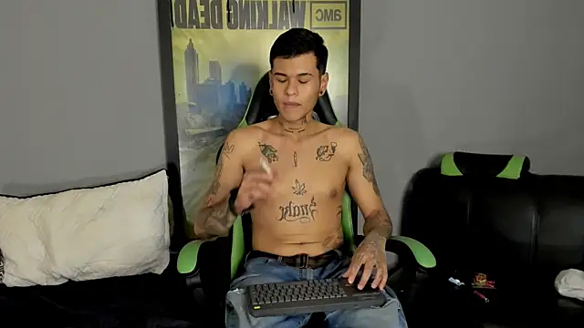 jamesinked  online show from March 22, 1:32 am