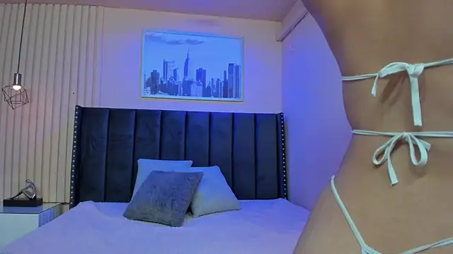 Snapshot of viiolett_lee chatting on November 20, 8:42 pm viiolett lee online show from November 20, 8:42 pm