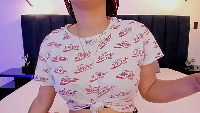 Snapshot of susyy7 chatting on February 6, 3:46 am susyy7 online show from February 6, 3:46 am