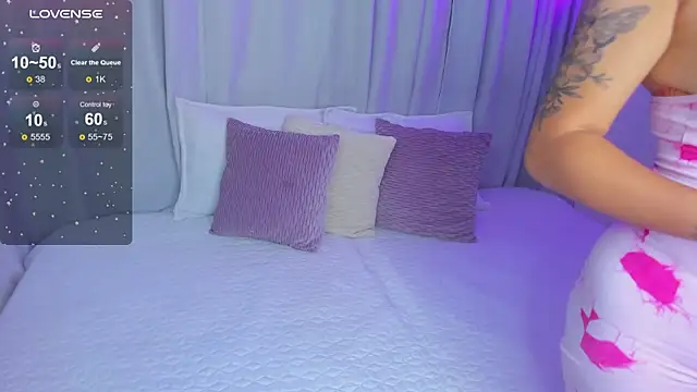 susyy7 online show from February 24, 3:33 am
