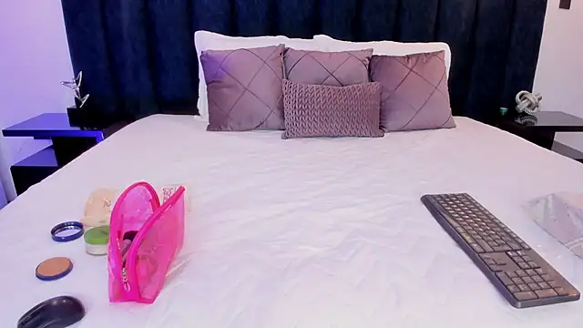 Snapshot of susyy7 chatting on March 4, 3:36 am susyy7 online show from March 4, 3:36 am