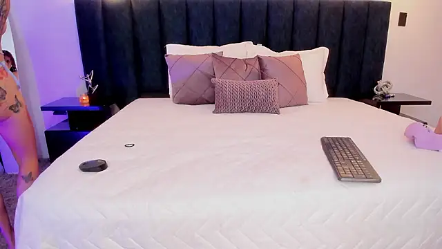 Snapshot of susyy7 chatting on February 4, 3:34 am susyy7 online show from February 4, 3:34 am