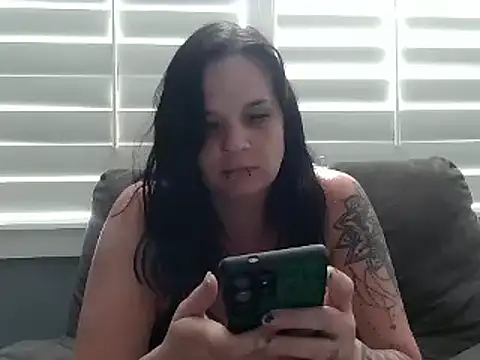 Snapshot of CherryWilde chatting on March 30, 4:41 pm CherryWilde online show from March 30, 4:41 pm