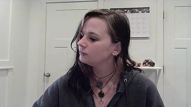 CherryWilde online show from January 7, 3:39 pm