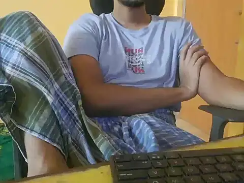 Snapshot of Aloneguy_bangalore chatting on December 21, 12:51 pm Aloneguy bangalore online show from December 21, 12:51 pm