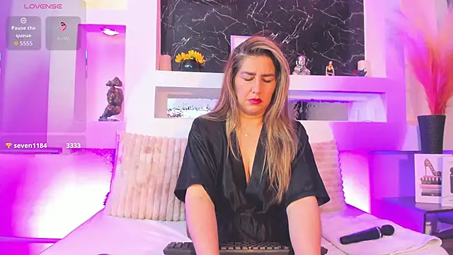 Cinthya mjs online show from March 18, 12:51 pm