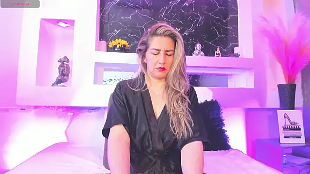 Cinthya mjs online show from February 24, 12:39 pm