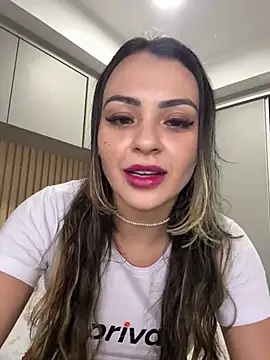 Snapshot of carol_amorim chatting on January 12, 1:32 am carol amorim online show from January 12, 1:32 am