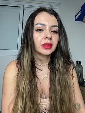 Snapshot of carol_amorim chatting on June 9, 11:39 pm carol amorim online show from June 9, 11:39 pm