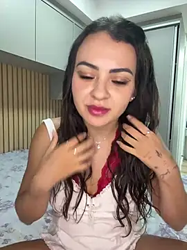 Snapshot of carol_amorim chatting on December 7, 1:52 am carol amorim online show from December 7, 1:52 am
