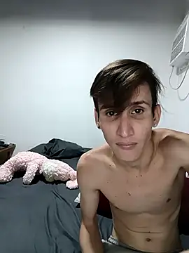 Milfvalesk online show from April 2, 11:44 pm