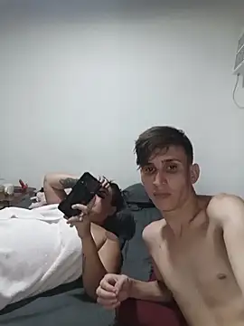 Milfvalesk online show from June 1, 7:02 pm
