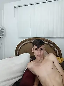 Milfvalesk online show from February 14, 7:52 am