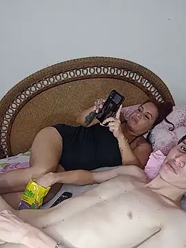 Snapshot of Milfvalesk chatting on February 15, 6:12 pm Milfvalesk online show from February 15, 6:12 pm