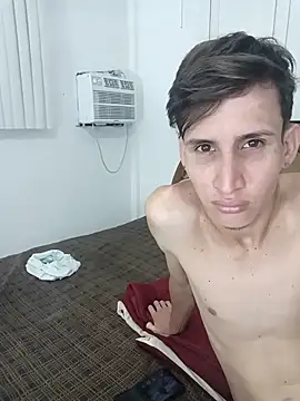 Snapshot of Milfvalesk chatting on December 17, 12:10 pm Milfvalesk online show from December 17, 12:10 pm