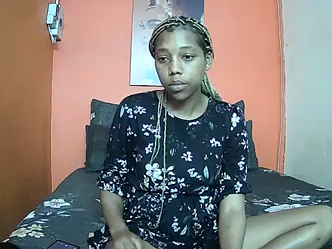 Sweet nicole98 online show from November 24, 1:33 pm