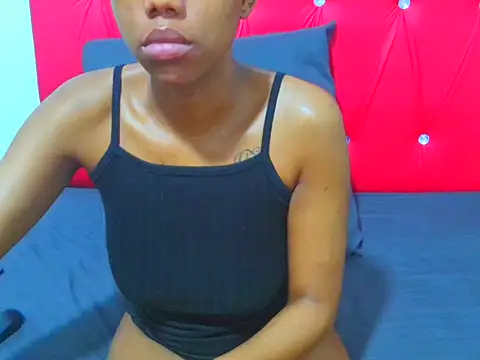 Snapshot of Sweet_nicole98 chatting on September 21, 6:40 am Sweet nicole98 online show from September 21, 6:40 am