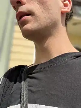 nickdtr online show from May 10, 10:41 am