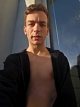 Snapshot of nickdtr chatting on October 31, 7:16 am nickdtr online show from October 31, 7:16 am