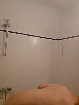 Snapshot of nickdtr chatting on October 30, 12:58 pm nickdtr online show from October 30, 12:58 pm