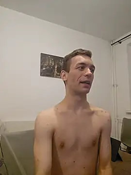 Snapshot of nickdtr chatting on December 18, 8:23 pm nickdtr online show from December 18, 8:23 pm