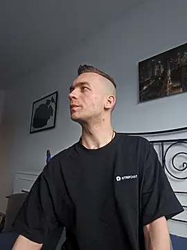 nickdtr online show from March 25, 12:26 pm