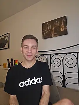 Snapshot of nickdtr chatting on February 20, 7:05 pm nickdtr online show from February 20, 7:05 pm