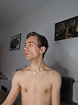 Snapshot of nickdtr chatting on October 28, 11:14 pm nickdtr online show from October 28, 11:14 pm