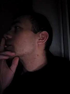 Snapshot of nickdtr chatting on February 28, 7:35 pm nickdtr online show from February 28, 7:35 pm