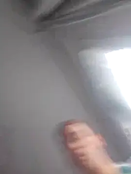 Snapshot of nickdtr chatting on February 8, 1:20 pm nickdtr online show from February 8, 1:20 pm