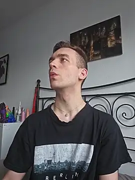 Snapshot of nickdtr chatting on February 10, 3:00 pm nickdtr online show from February 10, 3:00 pm