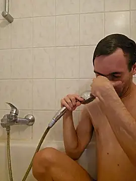 Snapshot of nickdtr chatting on November 7, 12:10 pm nickdtr online show from November 7, 12:10 pm