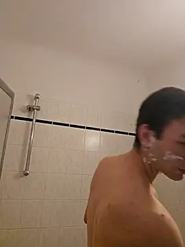 Snapshot of nickdtr chatting on November 5, 9:23 am nickdtr online show from November 5, 9:23 am