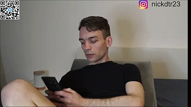 nickdtr online show from March 5, 9:26 pm