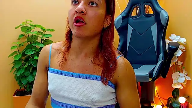 aslyhernandez 7 online show from February 26, 9:53 pm