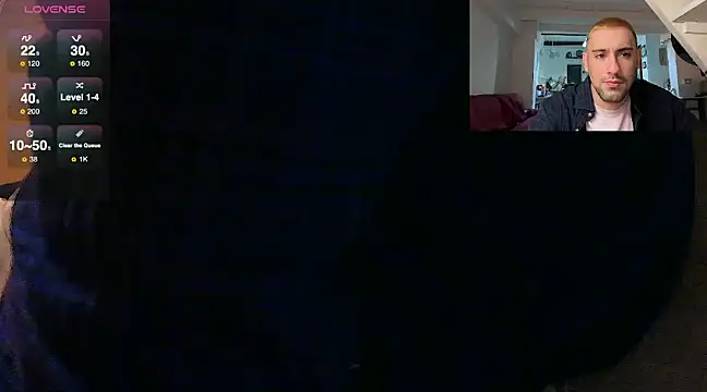 Snapshot of NofaceMan__ chatting on December 6, 1:38 pm NofaceMan online show from December 6, 1:38 pm