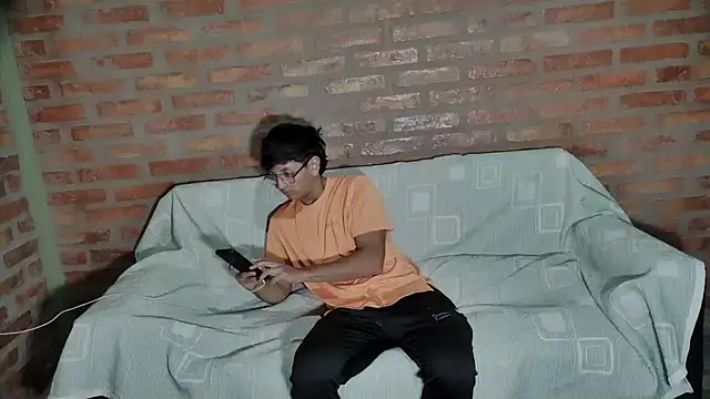 teendotados online show from May 9, 10:02 pm